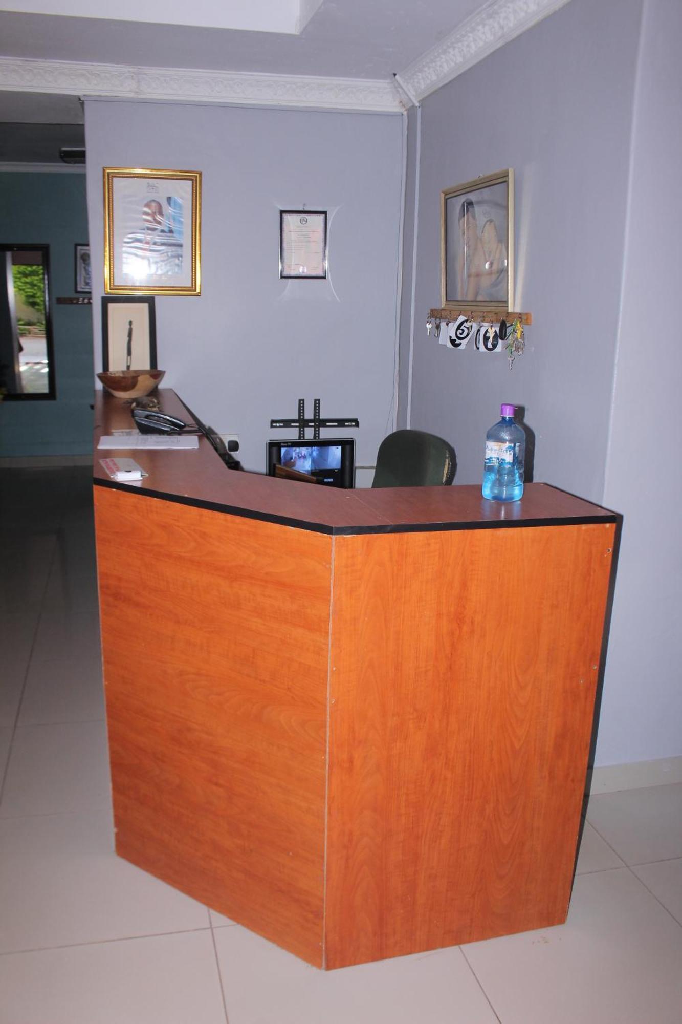 Global Guest House Kasane Buitenkant foto