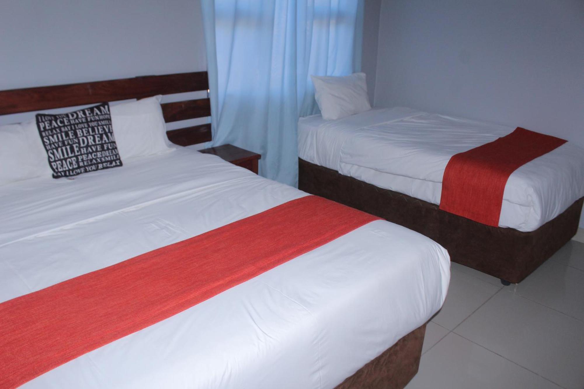 Global Guest House Kasane Buitenkant foto